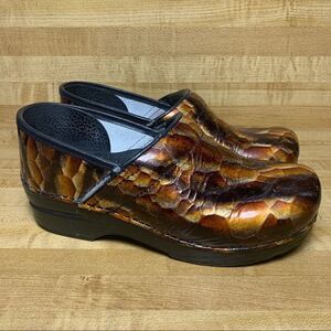 Dansko Leopard Metallic Walking Shoes Clogs 38